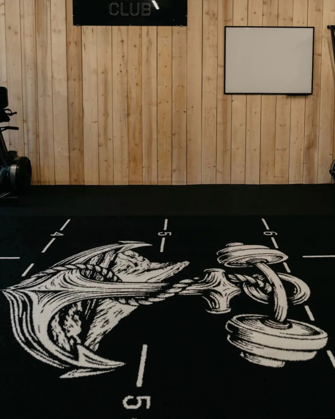 sled track custom logo valhalla la ciotat